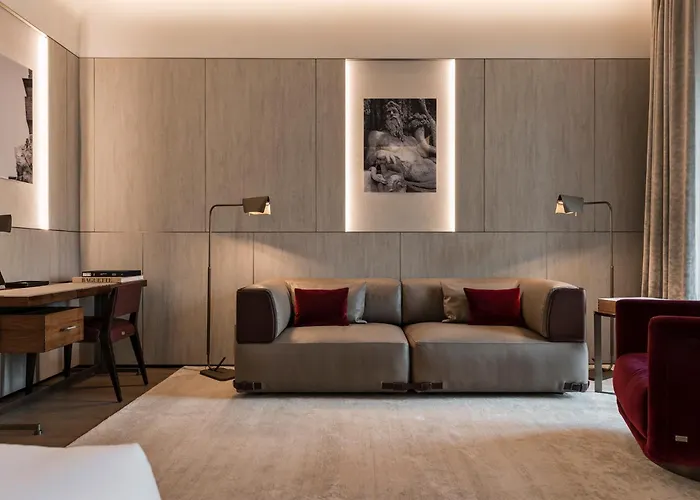 Fendi Private - Small Luxury Of The World Roma