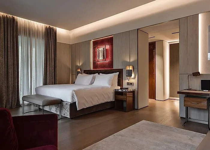 Fendi Private - Small Luxury Of The World Roma