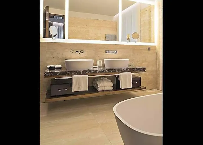 Fendi Private - Small Luxury Of The World Roma