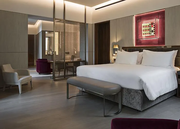Fendi Private - Small Luxury Of The World Otel 5*
